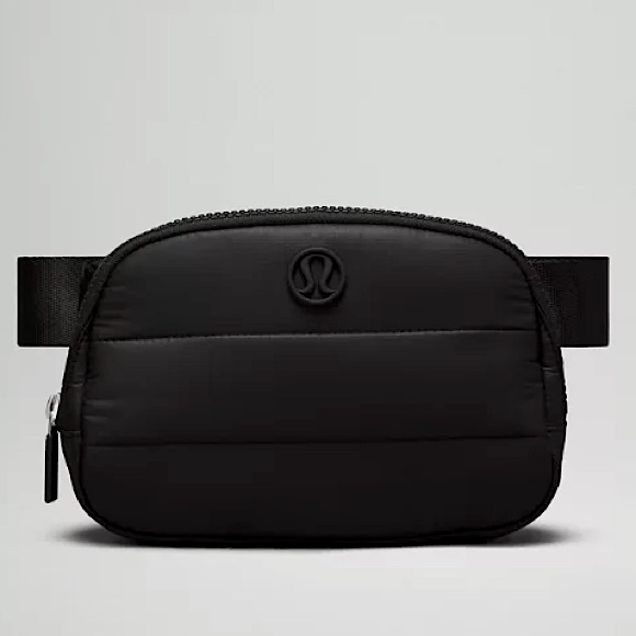 lululemon athletica Handbags - NEW Lululemon Wunder puff